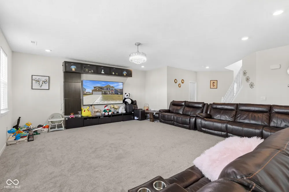 261 Dyson Drive Whiteland, IN 46184