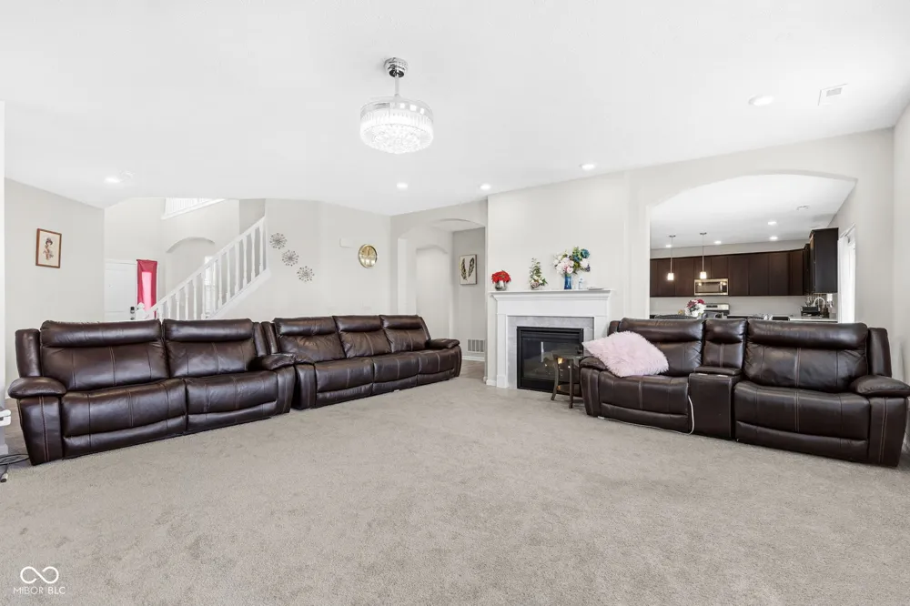 261 Dyson Drive Whiteland, IN 46184