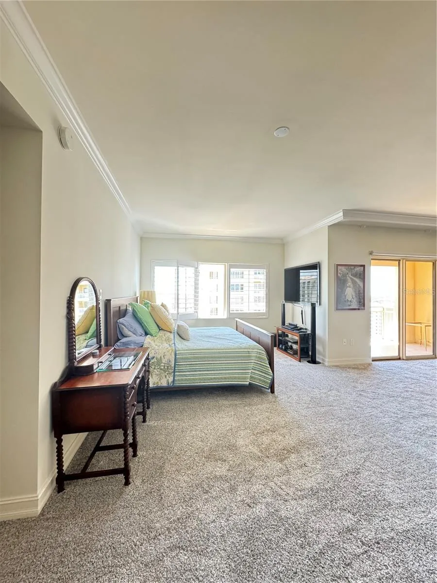 1111 RITZ CARLTON DRIVE #1404 Sarasota, FL 34236