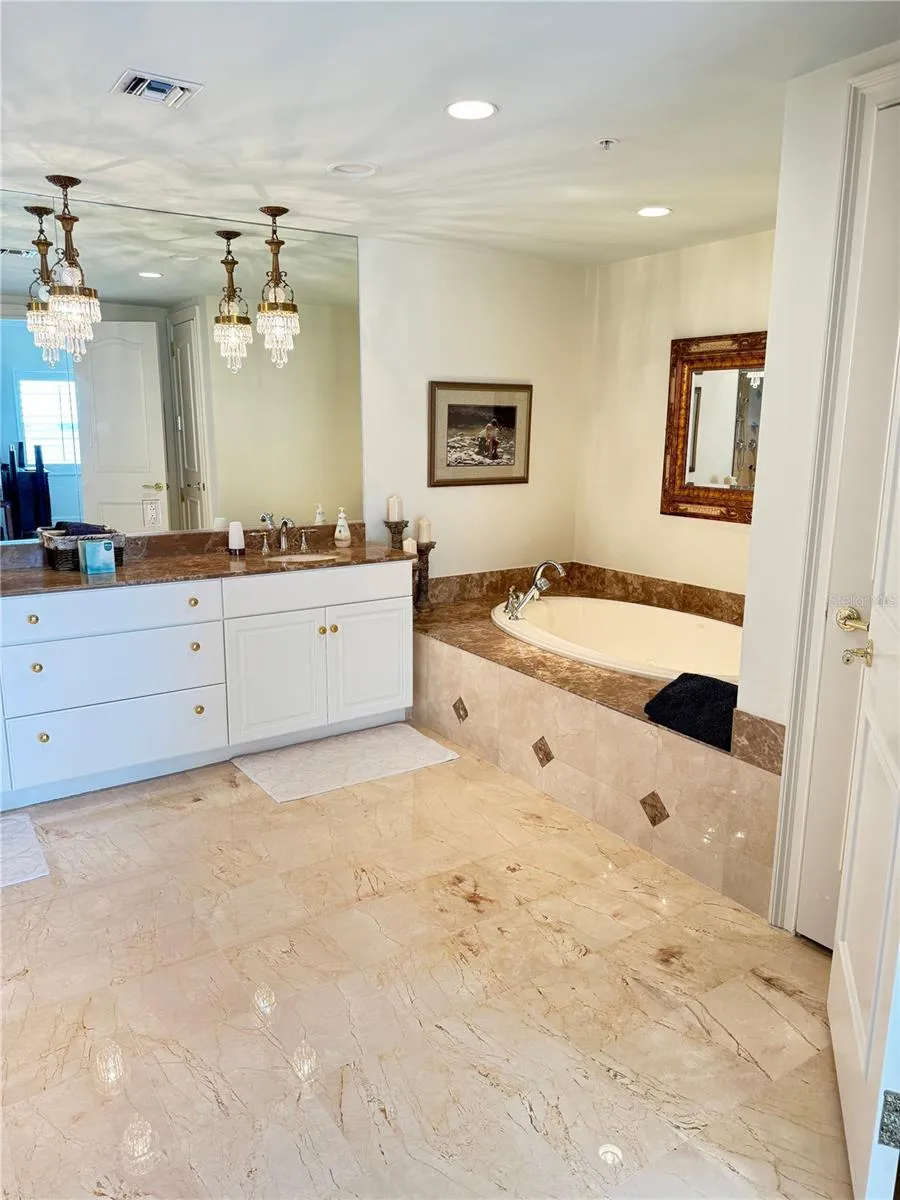 1111 RITZ CARLTON DRIVE #1404 Sarasota, FL 34236
