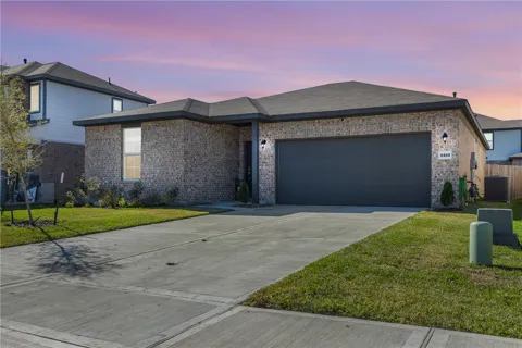 2402 River Way Drive