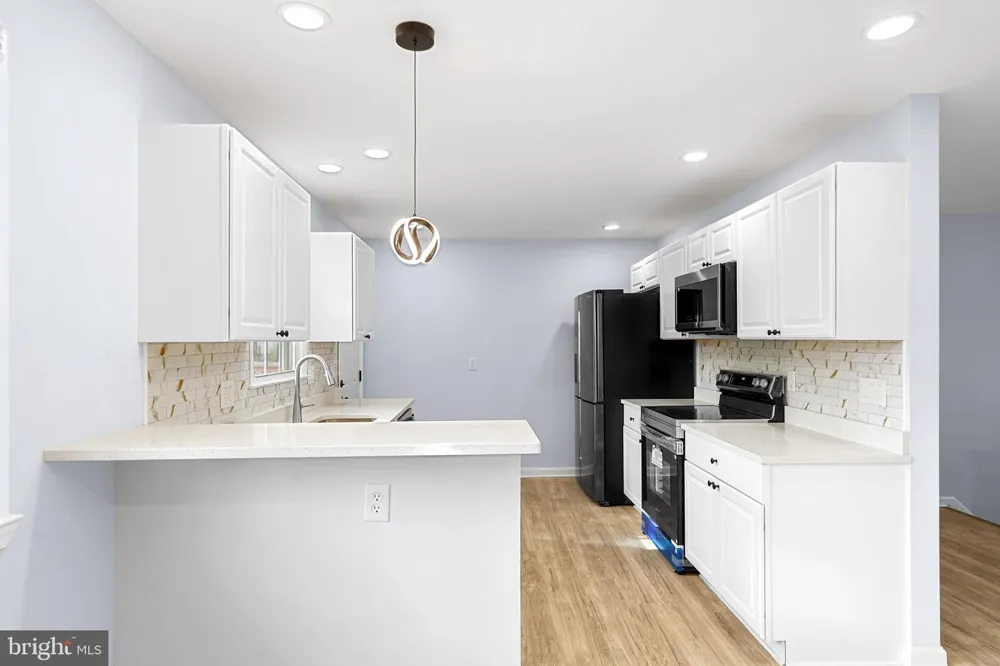 721 FAIRWAY DRIVE Annapolis, MD 21409