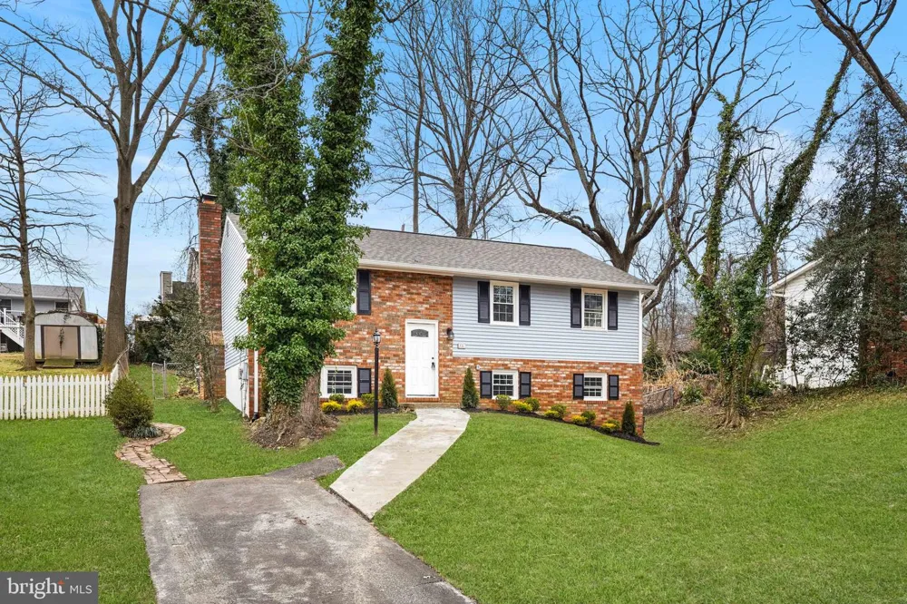 721 FAIRWAY DRIVE Annapolis, MD 21409