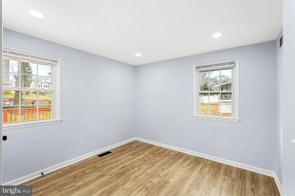 721 FAIRWAY DRIVE Annapolis, MD 21409
