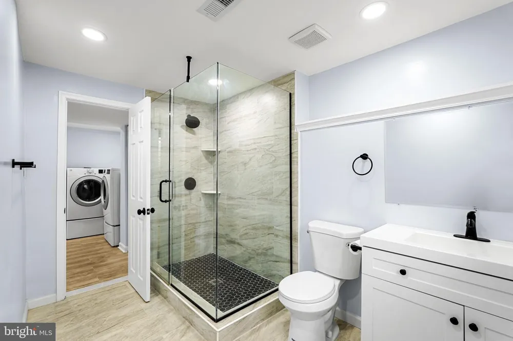 721 FAIRWAY DRIVE Annapolis, MD 21409