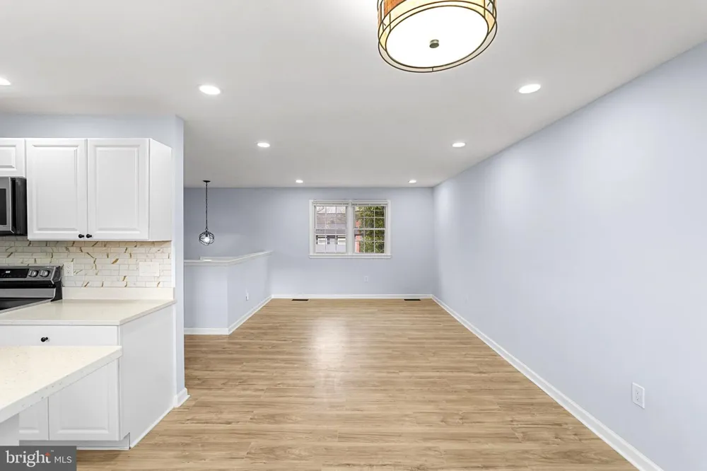 721 FAIRWAY DRIVE Annapolis, MD 21409