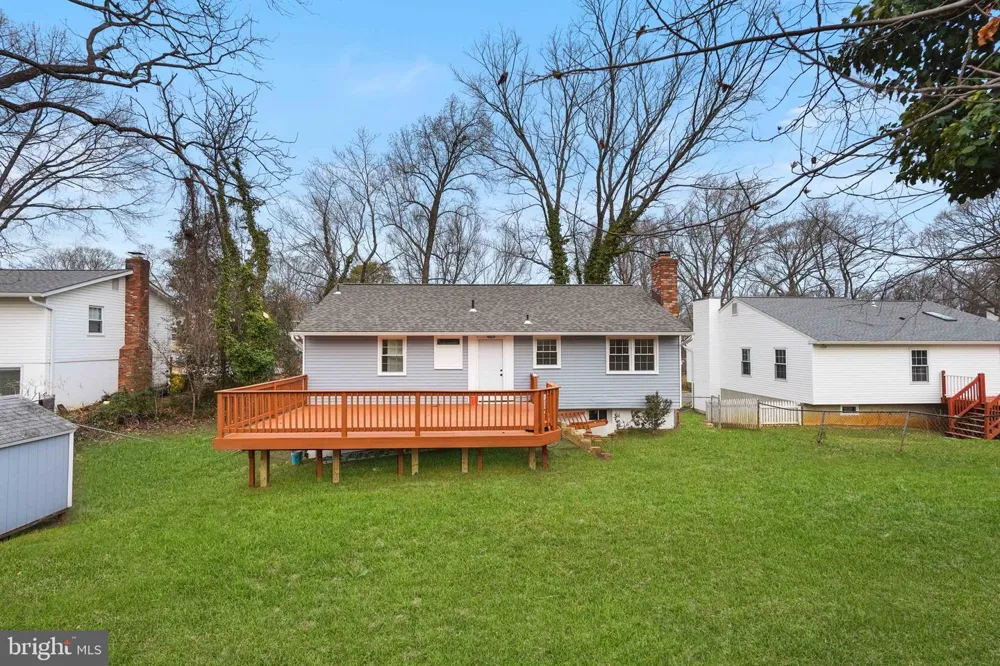 721 FAIRWAY DRIVE Annapolis, MD 21409