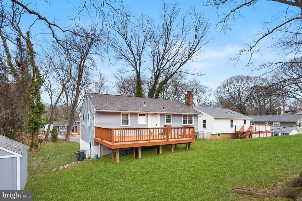 721 FAIRWAY DRIVE Annapolis, MD 21409