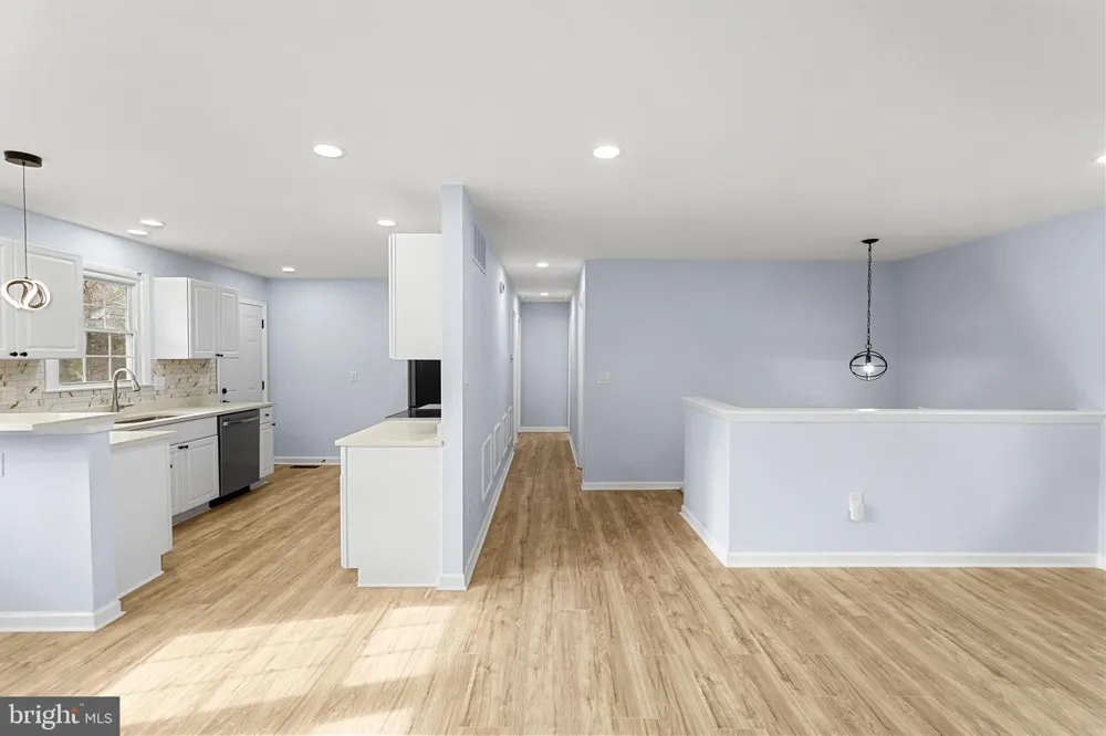 721 FAIRWAY DRIVE Annapolis, MD 21409