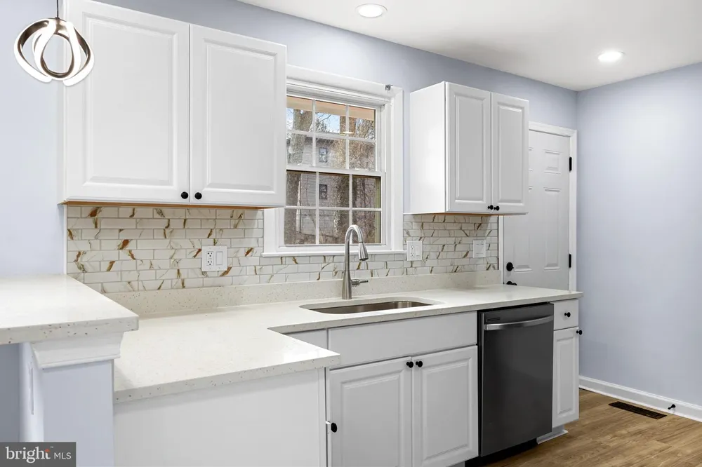 721 FAIRWAY DRIVE Annapolis, MD 21409