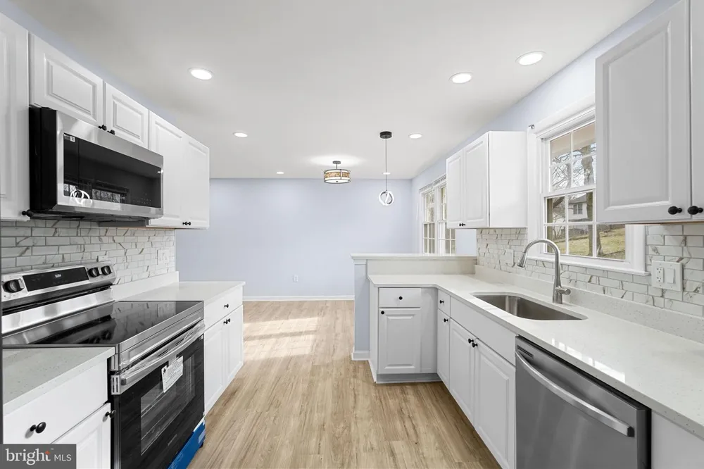 721 FAIRWAY DRIVE Annapolis, MD 21409