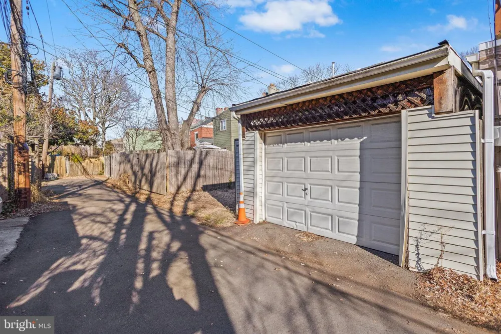 249 MERCER STREET Trenton, NJ 08611