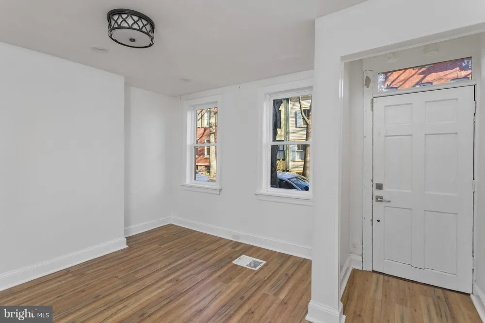 249 MERCER STREET Trenton, NJ 08611