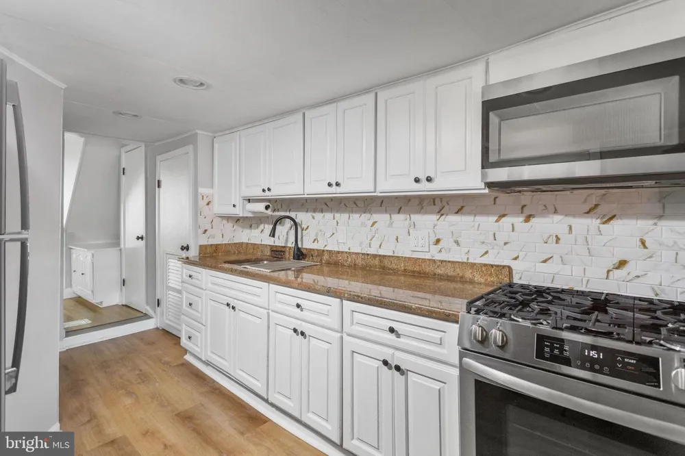 249 MERCER STREET Trenton, NJ 08611
