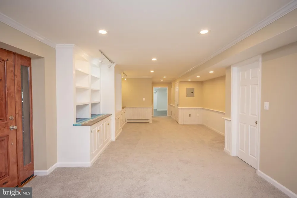 2104 STEUBEN WAY Silver Spring, MD 20905