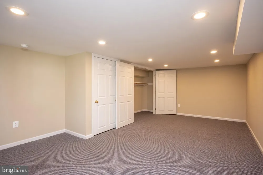 2104 STEUBEN WAY Silver Spring, MD 20905