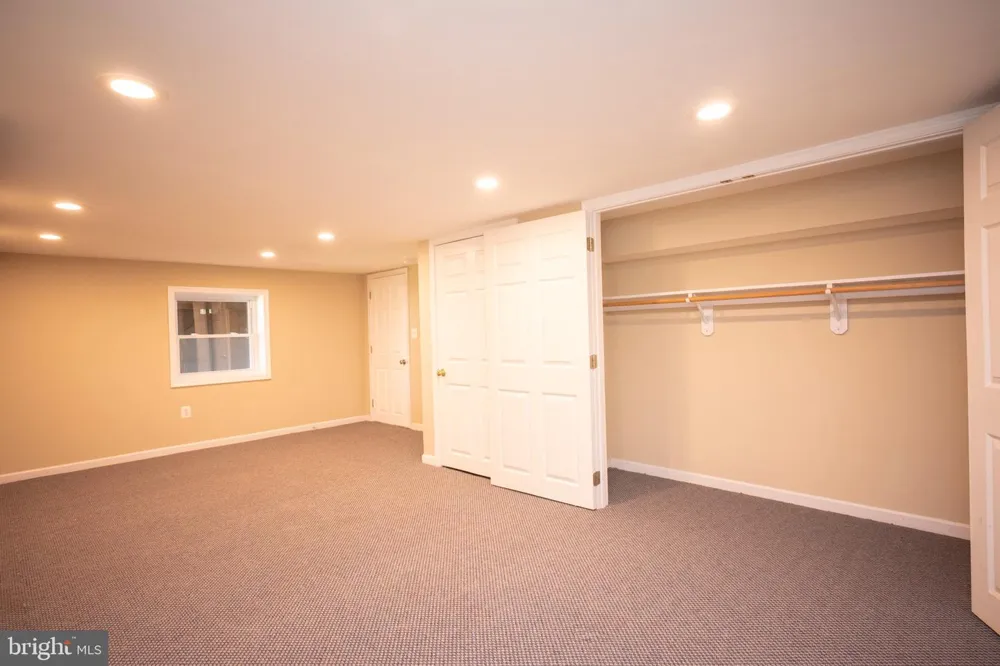 2104 STEUBEN WAY Silver Spring, MD 20905