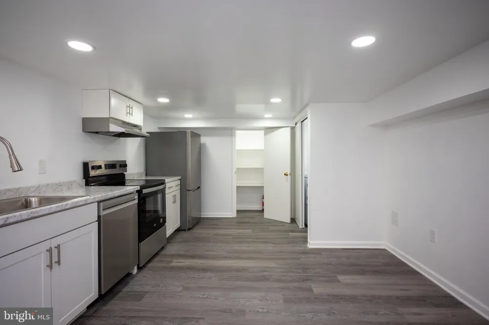 2104 STEUBEN WAY Silver Spring, MD 20905