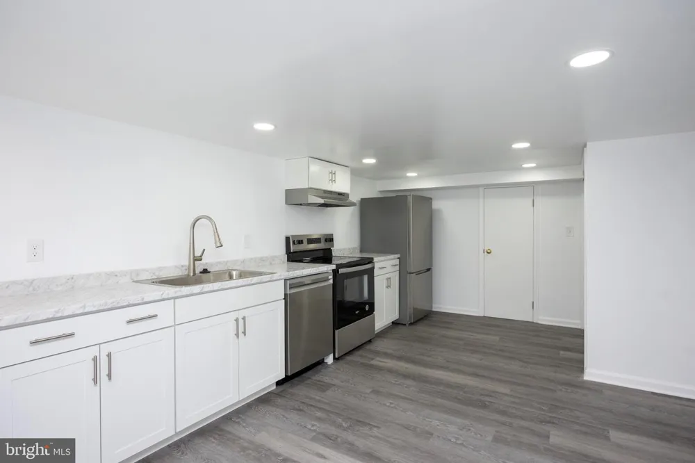 2104 STEUBEN WAY Silver Spring, MD 20905