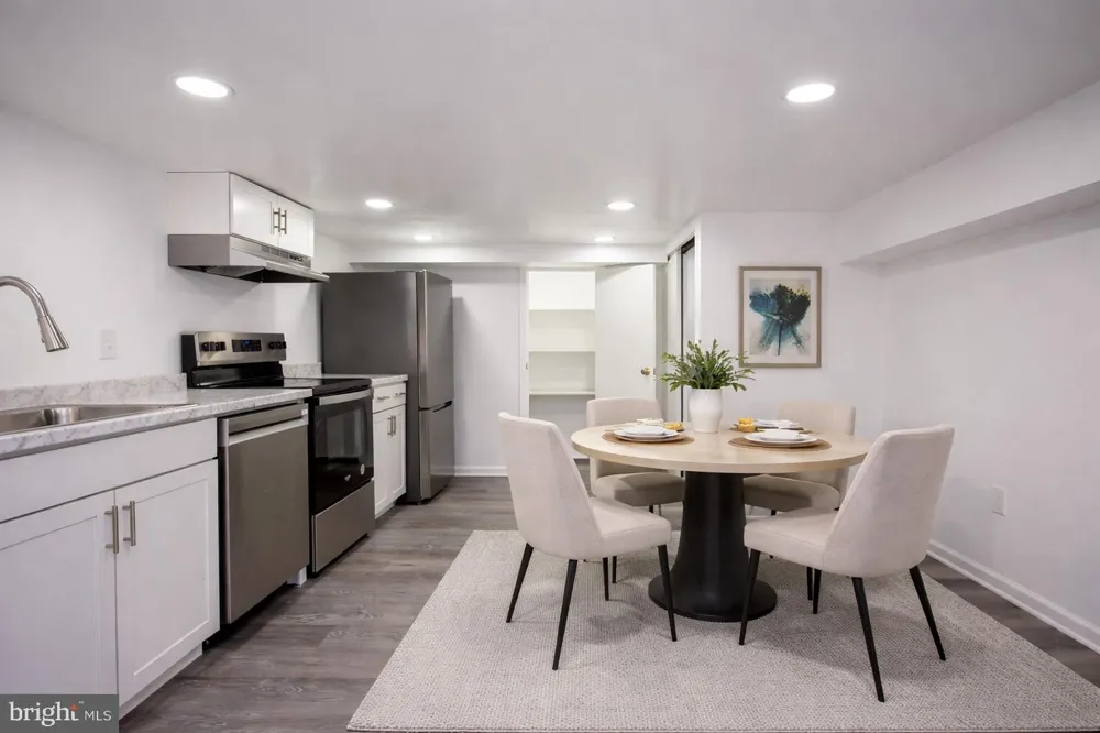 2104 STEUBEN WAY Silver Spring, MD 20905