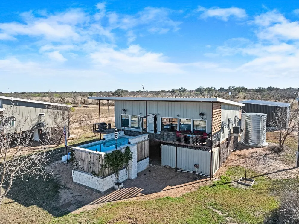 247 Diamond Cross Drive Llano, TX 78643