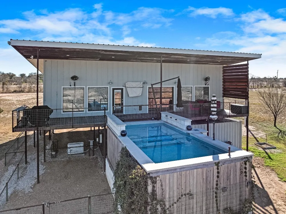 247 Diamond Cross Drive Llano, TX 78643