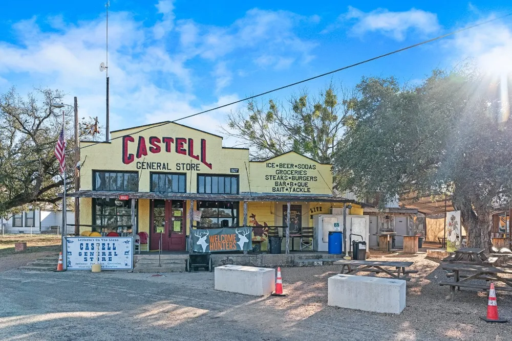 247 Diamond Cross Drive Llano, TX 78643