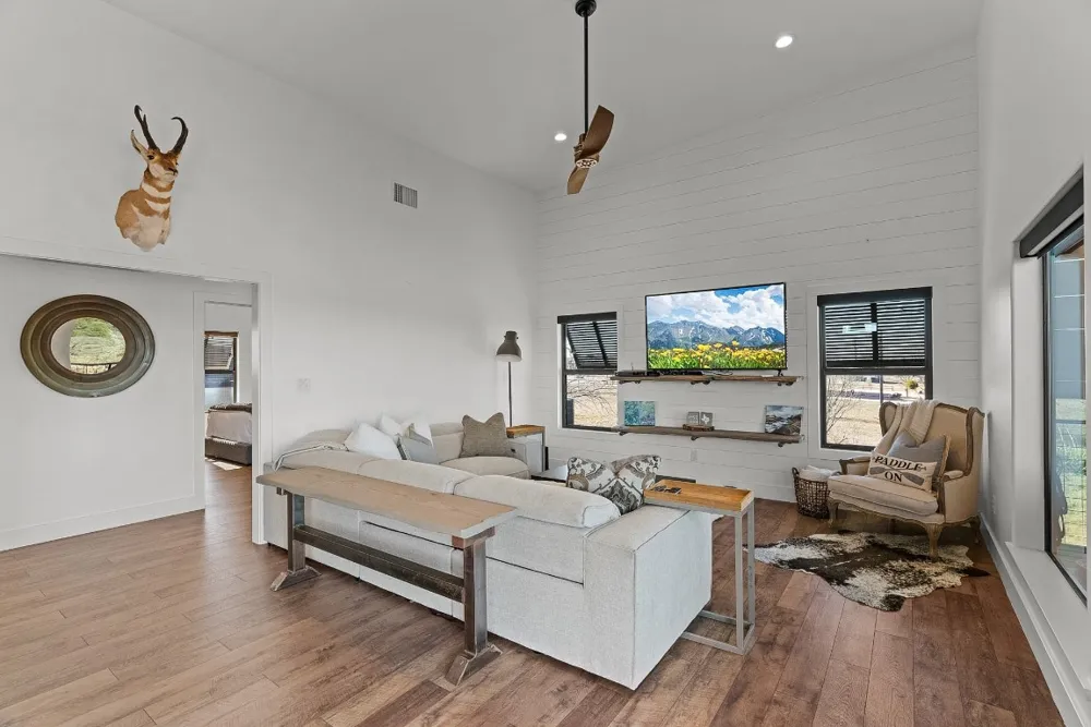 247 Diamond Cross Drive Llano, TX 78643