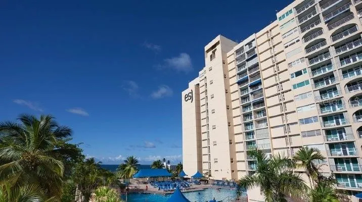 6165 AVE. ISLA VERDE #369 Carolina, PR 00979