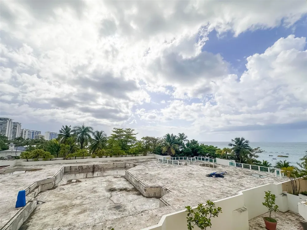 6165 AVE. ISLA VERDE #369 Carolina, PR 00979