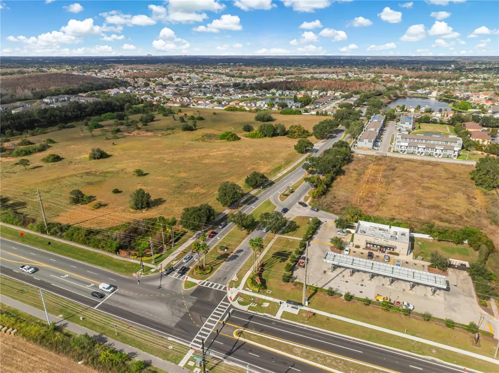 2018 CYPRESS BAY BOULEVARD Kissimmee, FL 34743