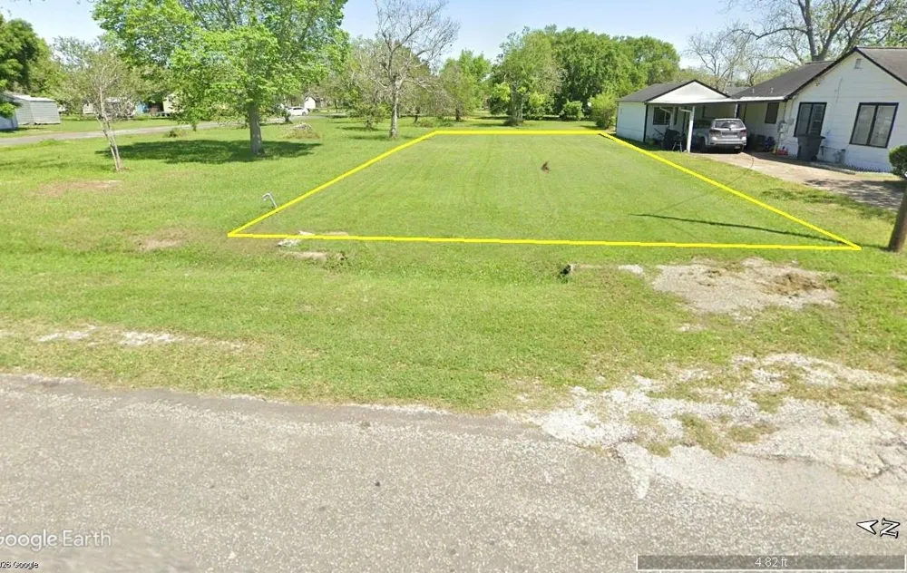 2805 Sims Avenue Bay City, TX 77414