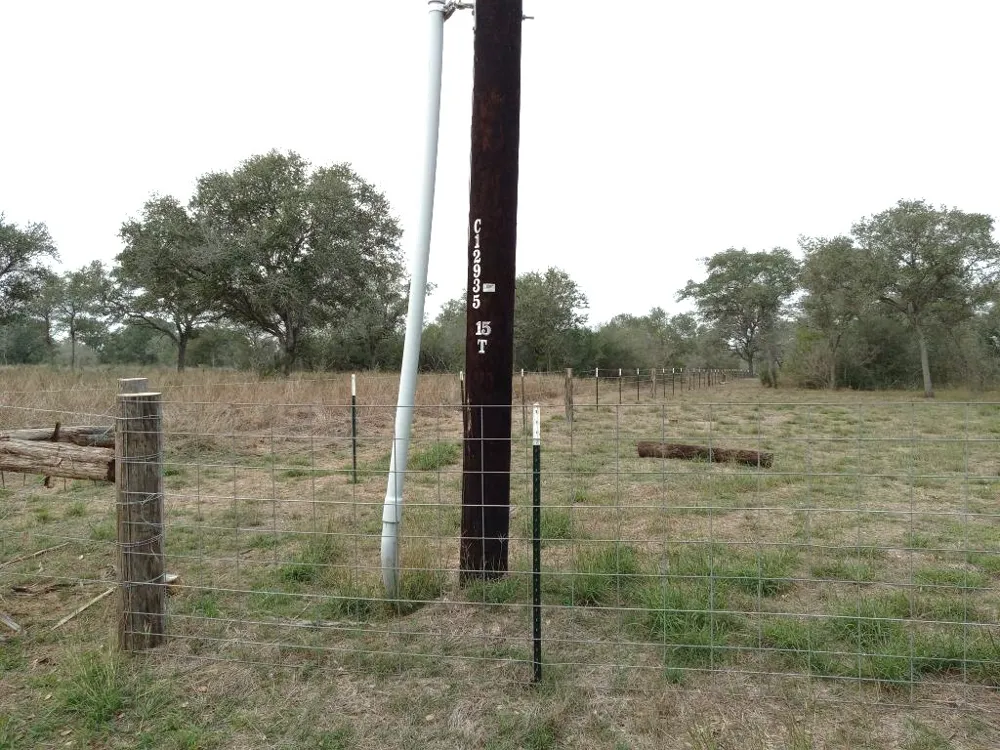 251 Lefty Lane Lane Goliad, TX 77963