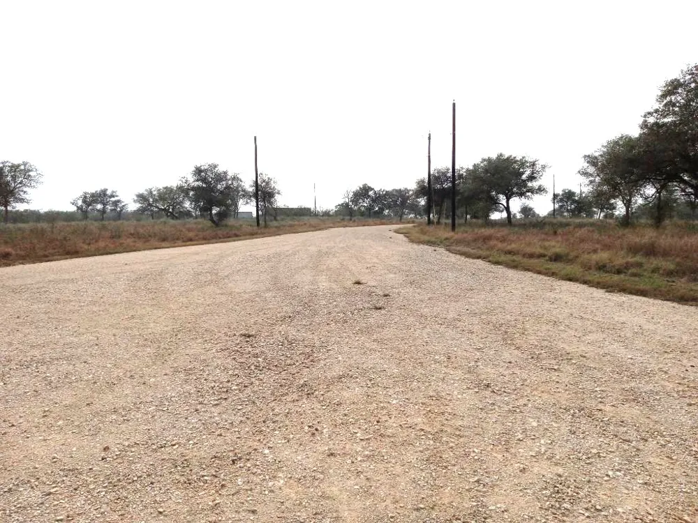251 Lefty Lane Lane Goliad, TX 77963
