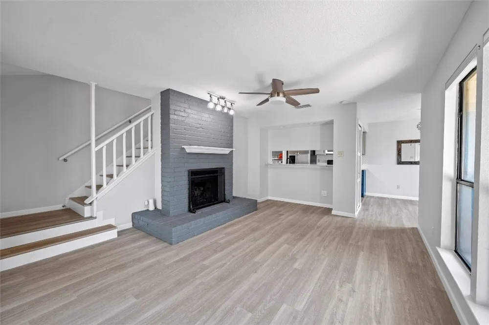 11301 Jollyville Road #B3 Austin, TX 78759