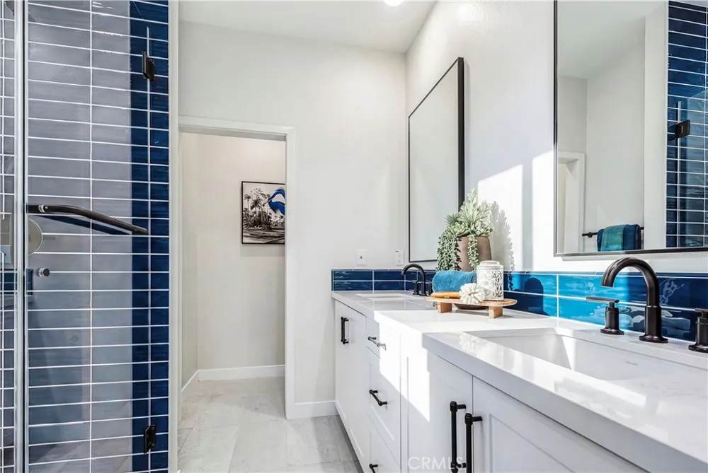 12720 Azure Way #27 Hawthorne, CA 90250
