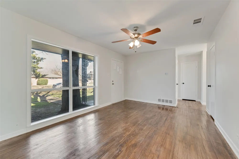 101 E Marshall Street Palmer, TX 75152