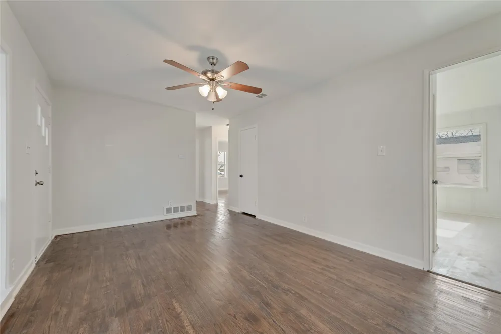 101 E Marshall Street Palmer, TX 75152