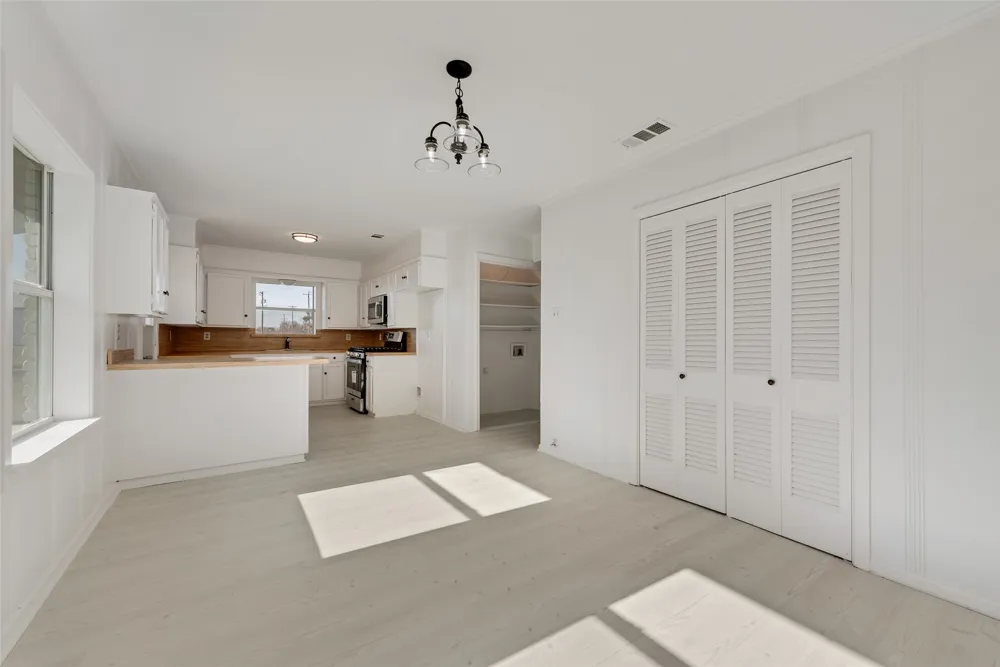 101 E Marshall Street Palmer, TX 75152
