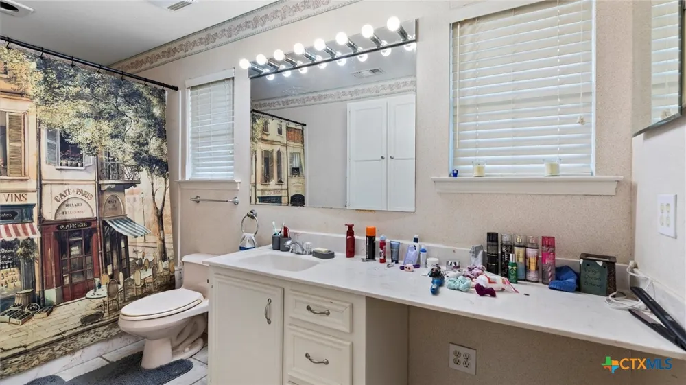 180 Oak Terrace Seguin, TX 78155