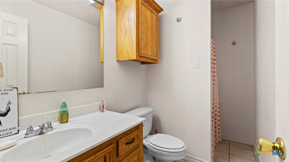180 Oak Terrace Seguin, TX 78155