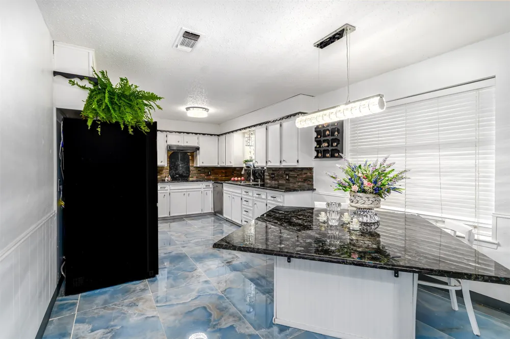 5013 South Drive Fort Worth, TX 76132