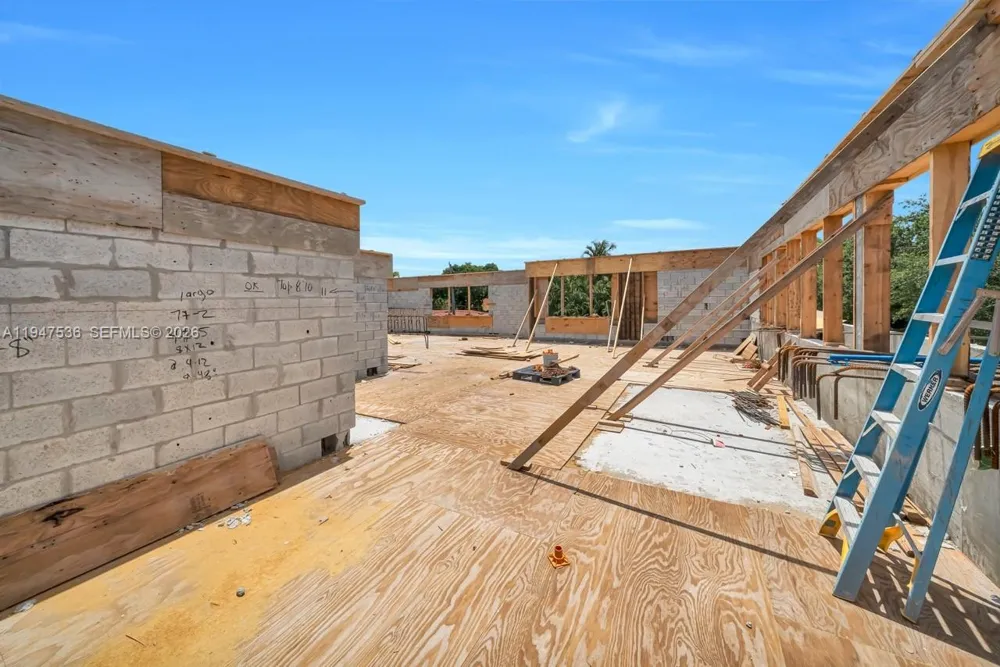 159 NE 99th St Miami Shores, FL 33138
