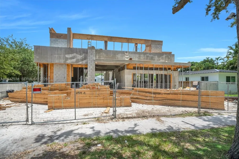 159 NE 99th St Miami Shores, FL 33138