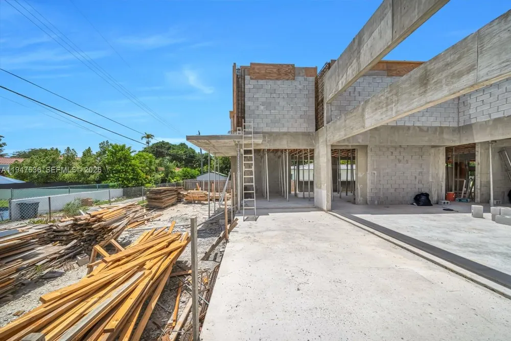 159 NE 99th St Miami Shores, FL 33138