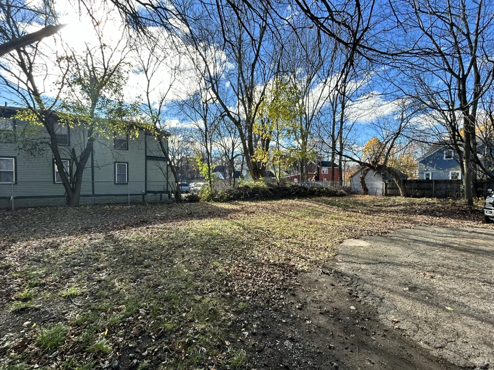 926 S Park Street Kalamazoo, MI 49001