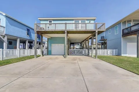 22122 Cantina Drive