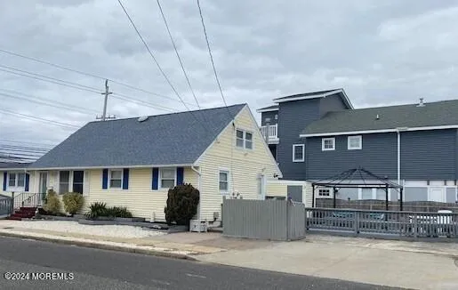 1 E 29th Street Long Beach, NJ 08008