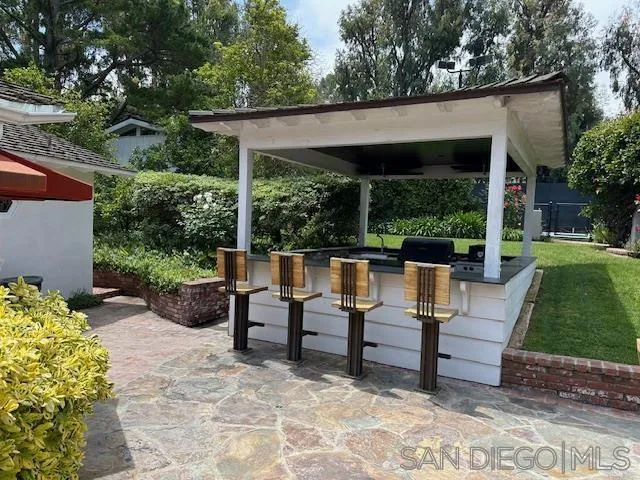 17 Eastfield Dr Rolling Hills, CA 90274
