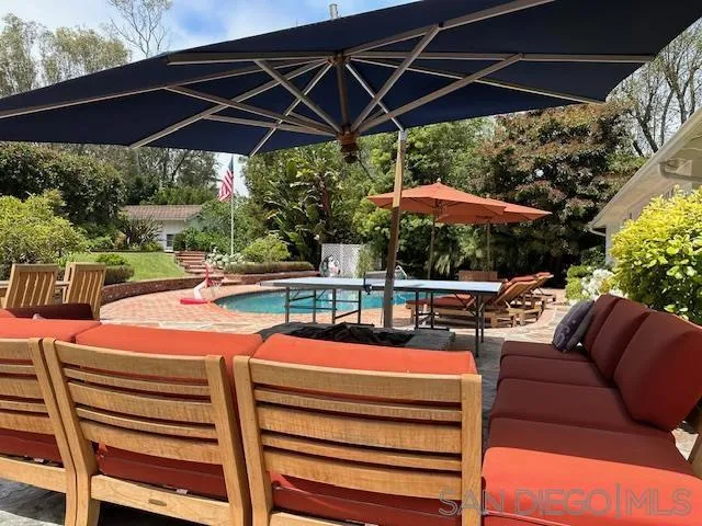 17 Eastfield Dr Rolling Hills, CA 90274